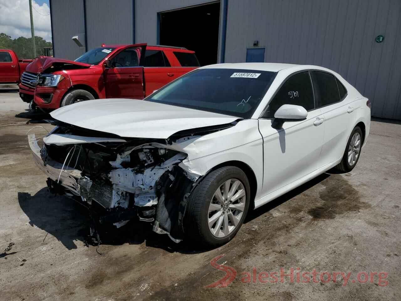 4T1B11HK9JU645852 2018 TOYOTA CAMRY