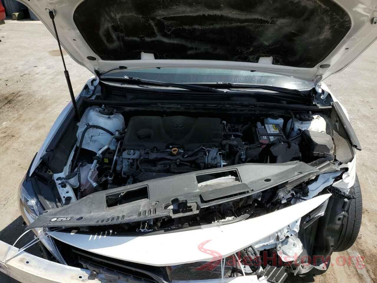 4T1B11HK9JU645852 2018 TOYOTA CAMRY