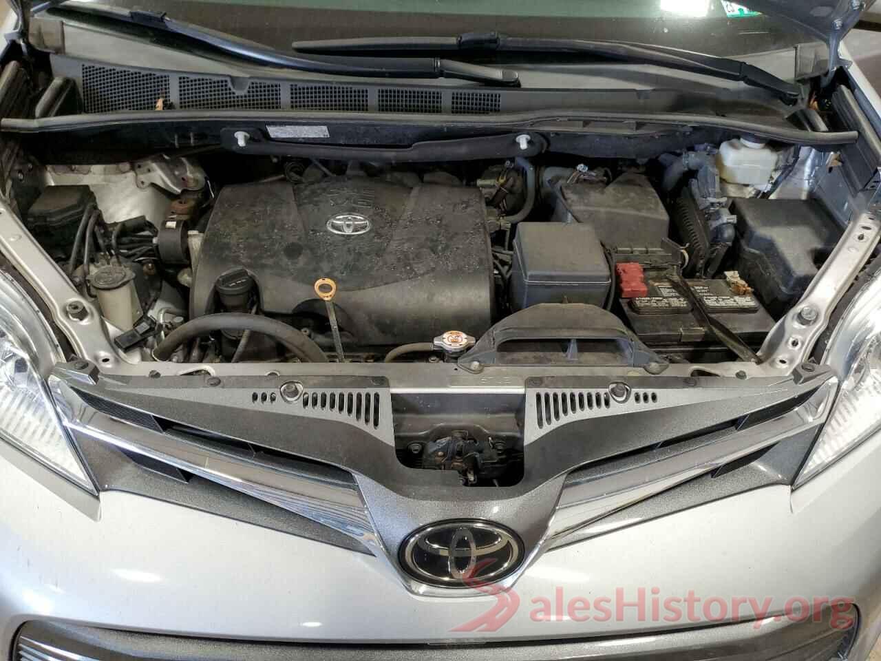 5TDYZ3DC7JS959358 2018 TOYOTA SIENNA