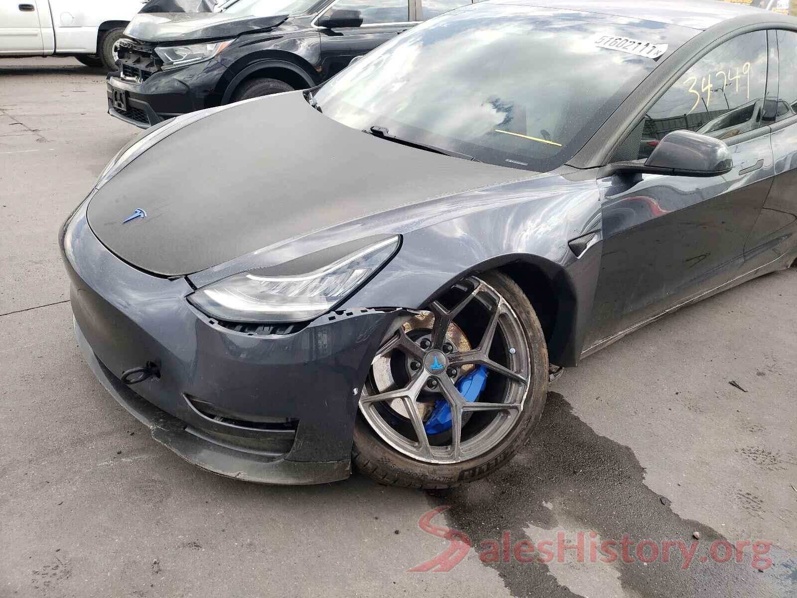 5YJ3E1EB4JF099472 2018 TESLA MODEL 3