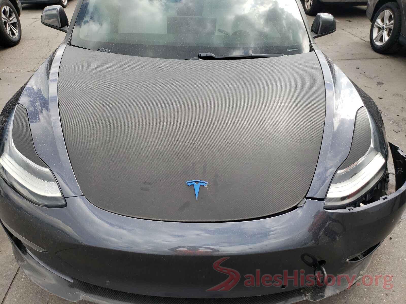 5YJ3E1EB4JF099472 2018 TESLA MODEL 3