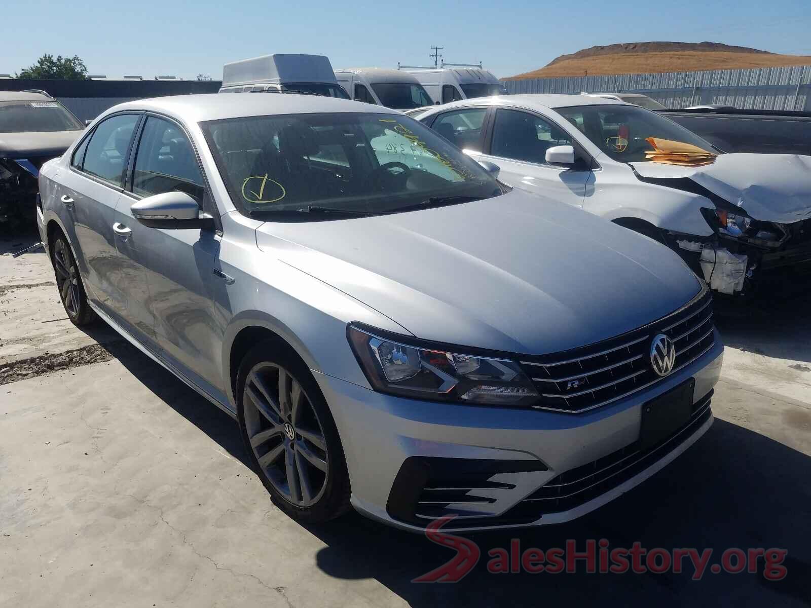 1VWAA7A32JC034246 2018 VOLKSWAGEN PASSAT