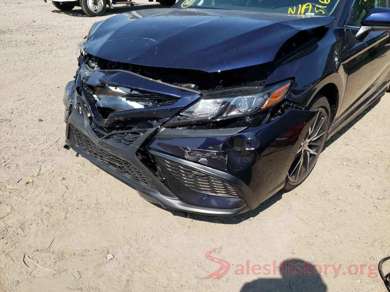 4T1G11AK0MU415623 2021 TOYOTA CAMRY