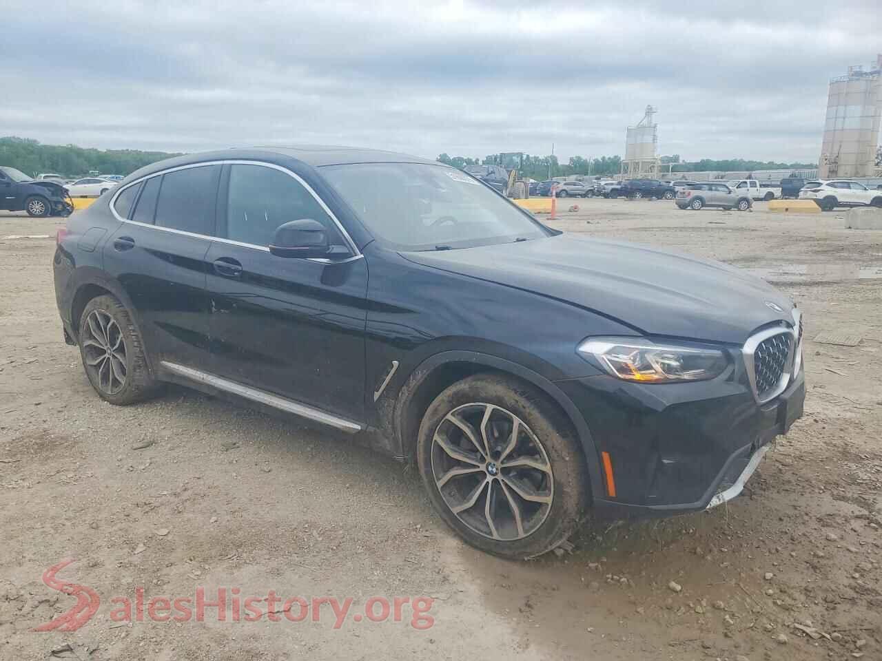 2022 BMW X4 VIN 5UX33DT08N9K79688, rear 3/4 view