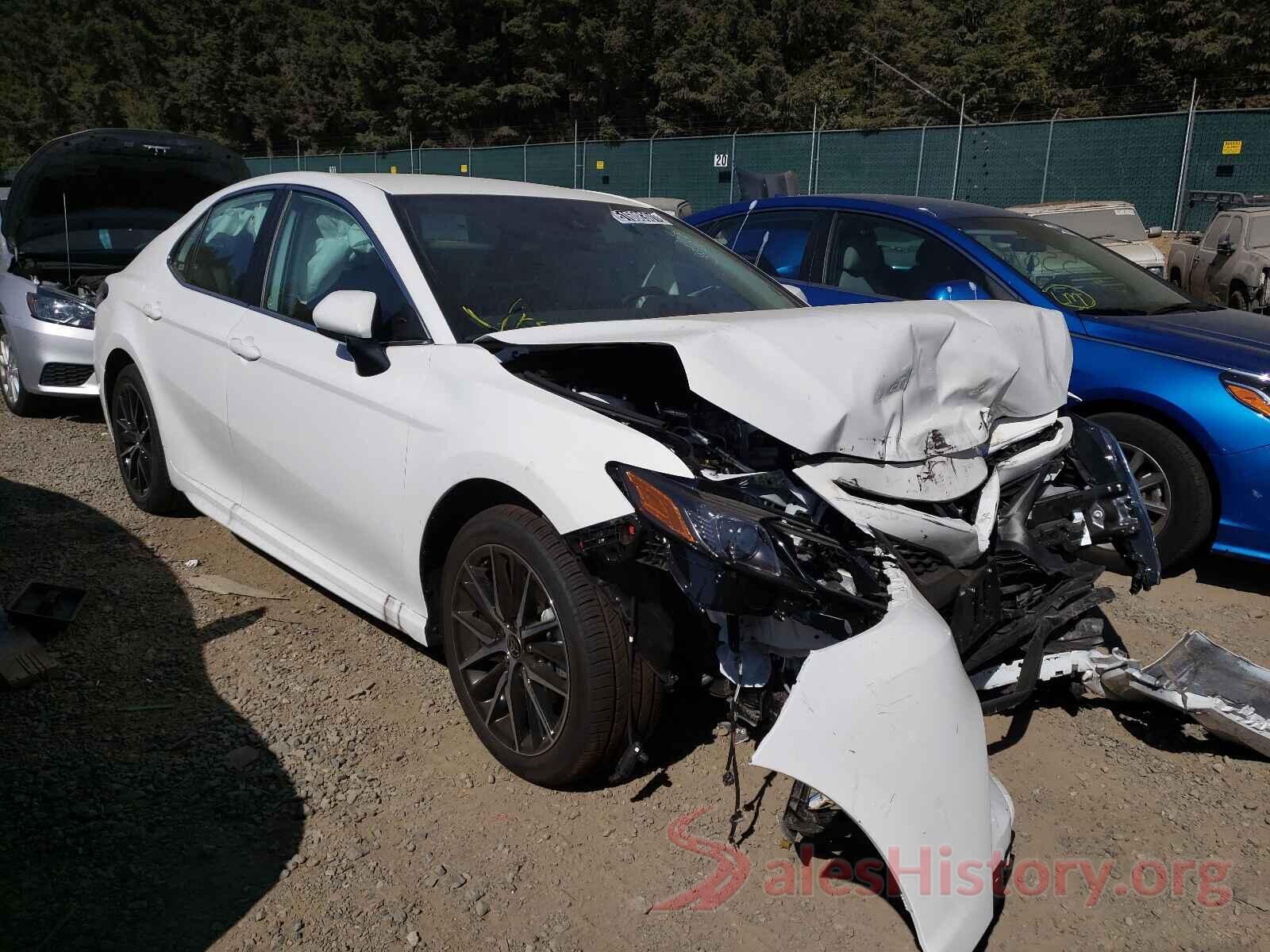 4T1G11AK1MU585294 2021 TOYOTA CAMRY