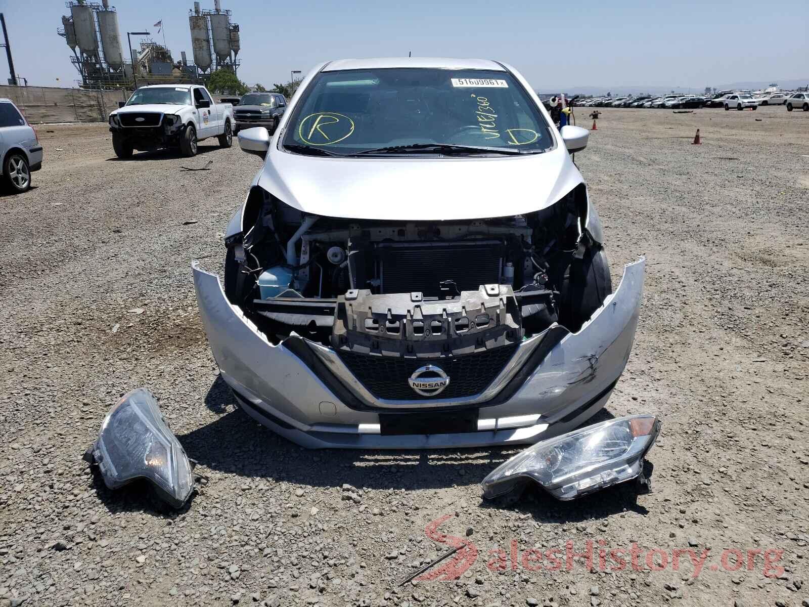 3N1CE2CP9JL352939 2018 NISSAN VERSA