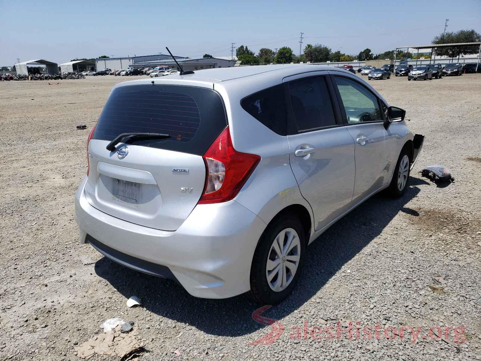 3N1CE2CP9JL352939 2018 NISSAN VERSA