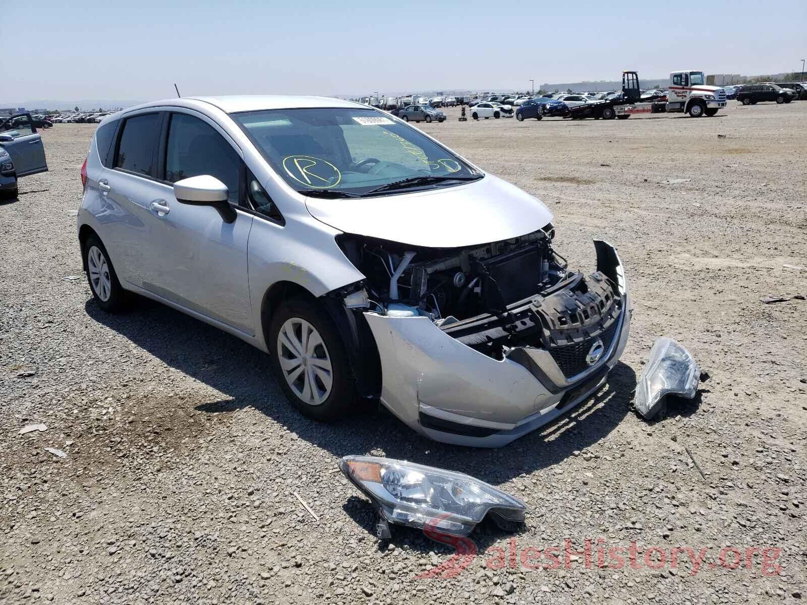 3N1CE2CP9JL352939 2018 NISSAN VERSA