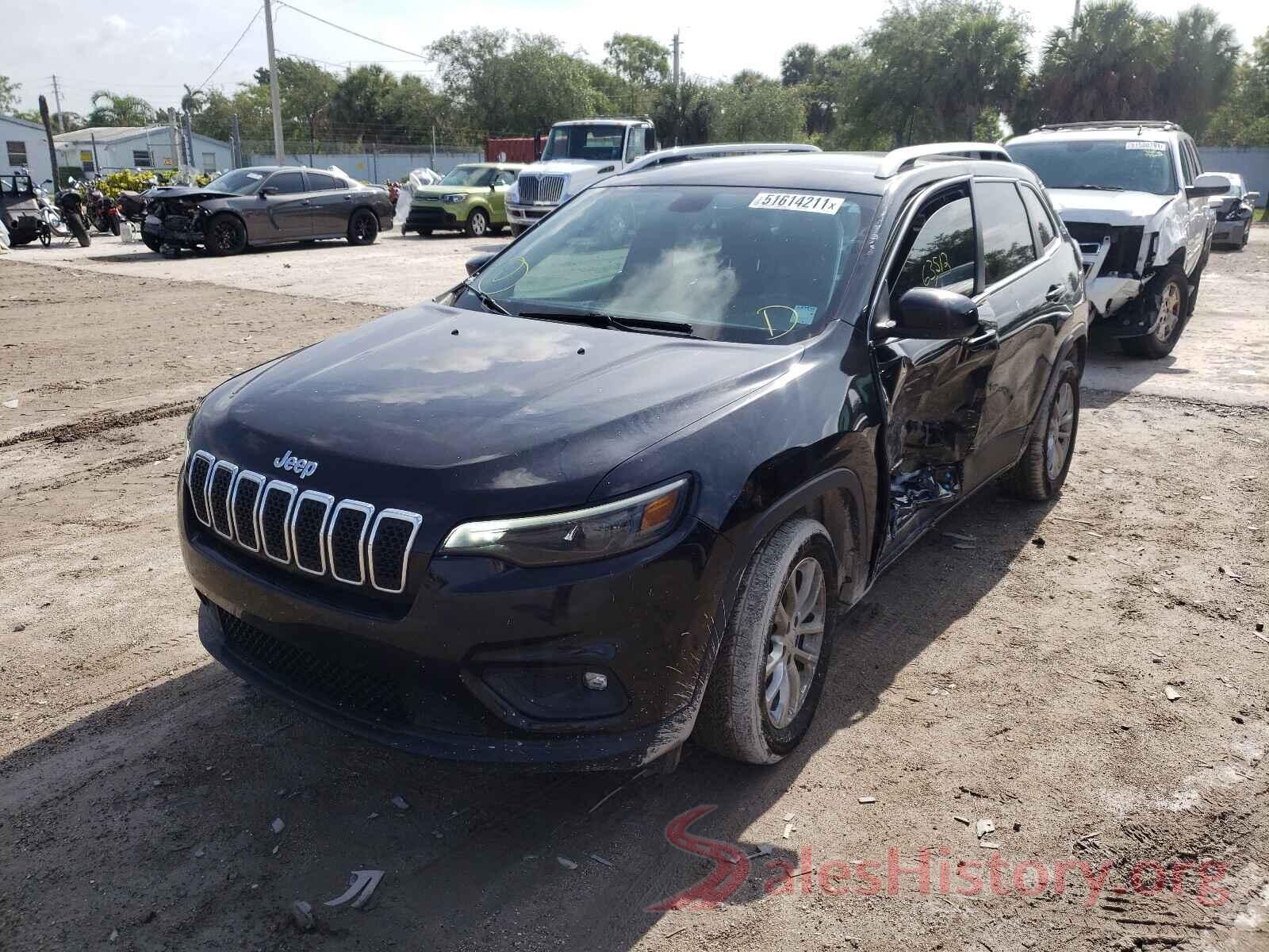 1C4PJLCB4KD221316 2019 JEEP CHEROKEE