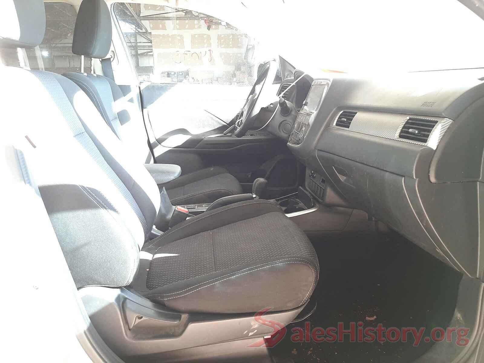 JA4AD3A35JZ042335 2018 MITSUBISHI OUTLANDER