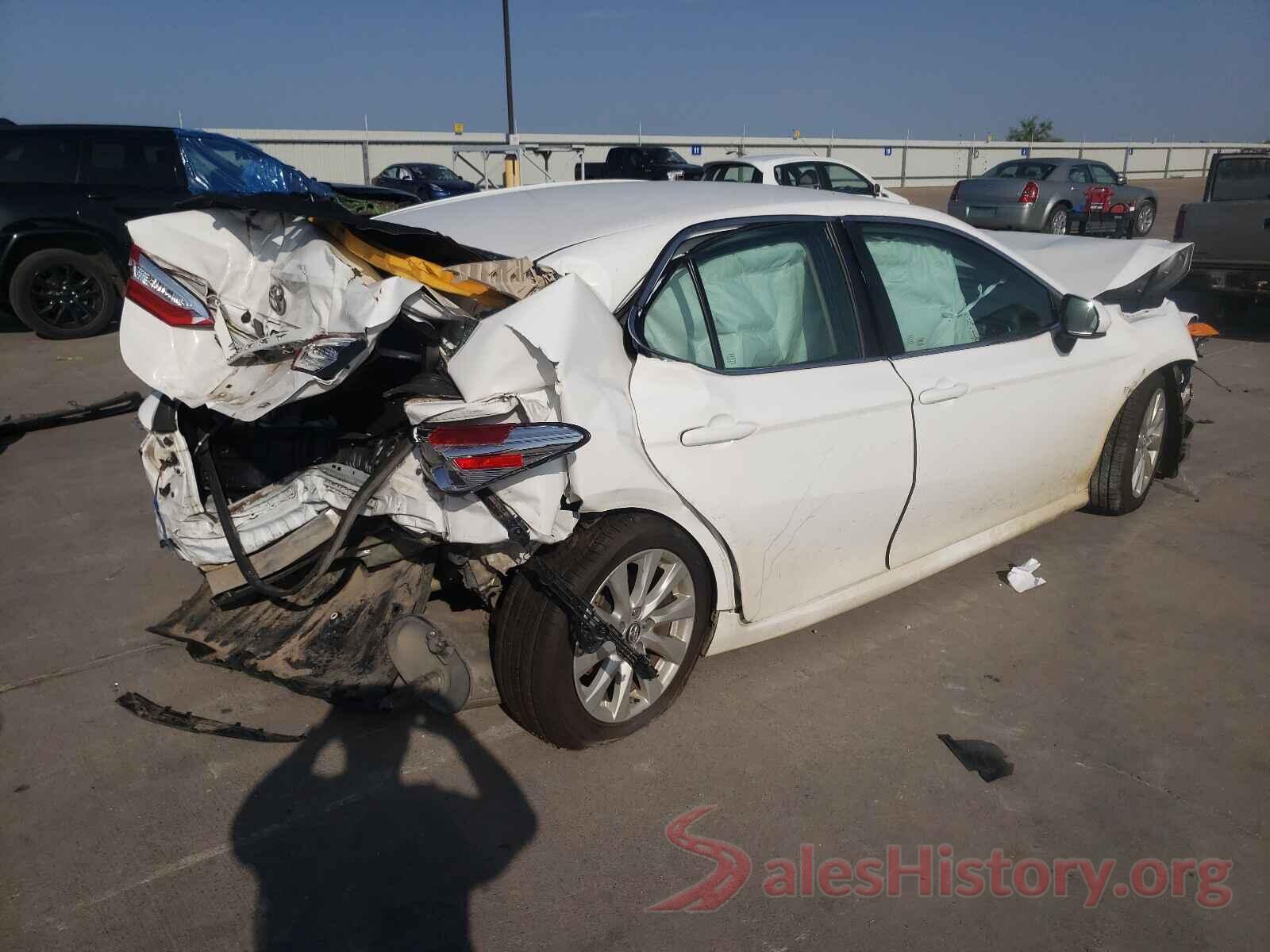 4T1B11HK7JU556829 2018 TOYOTA CAMRY