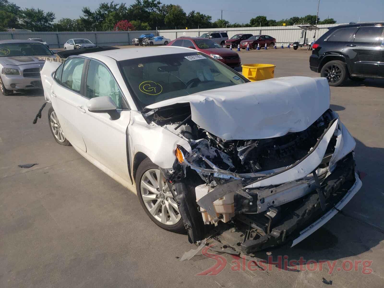 4T1B11HK7JU556829 2018 TOYOTA CAMRY