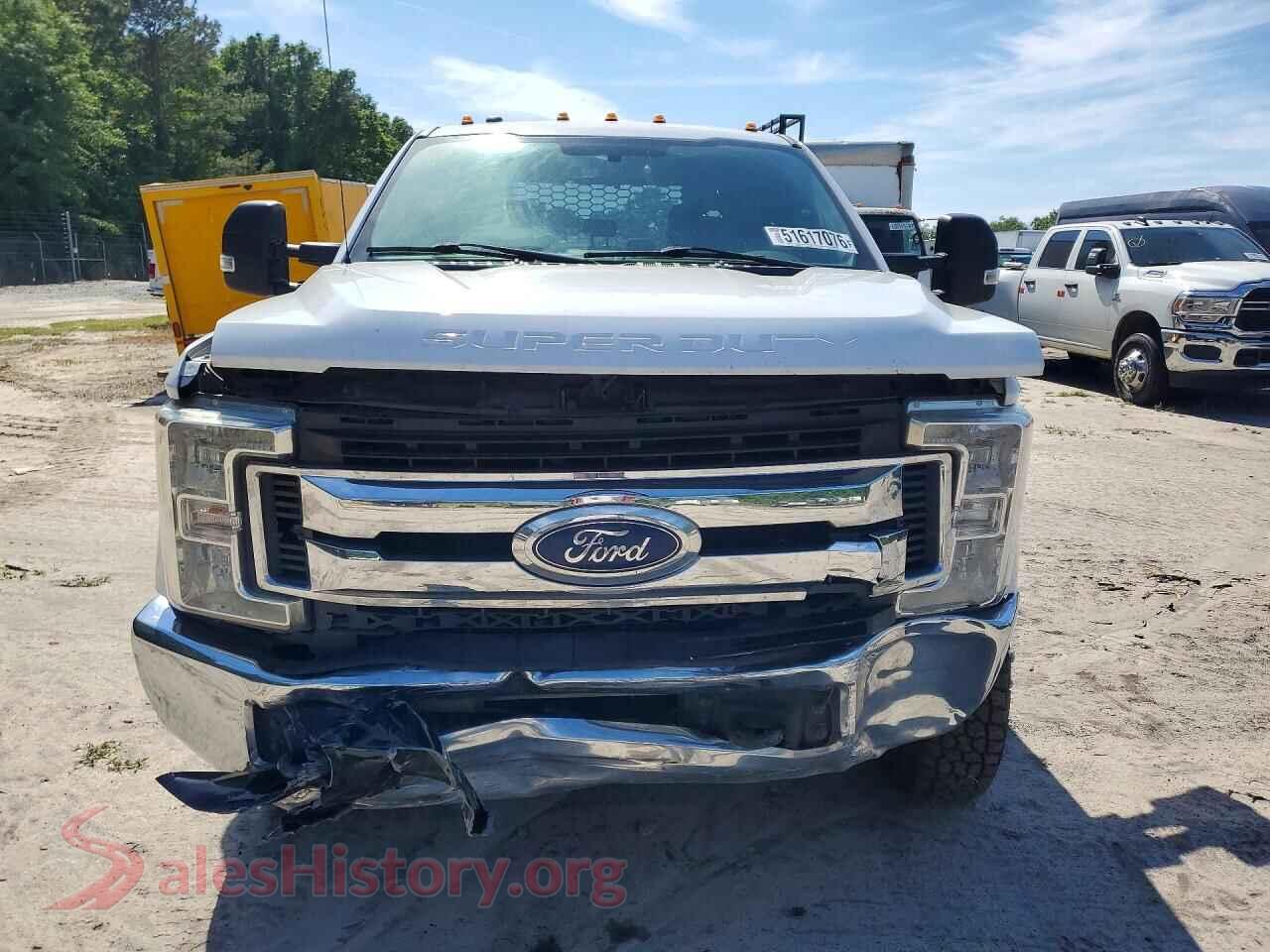 2019 FORD F350 VIN 1FT8W3DT7KEF15204, rear view