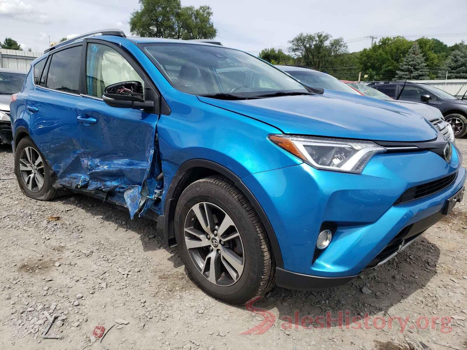 JTMRFREVXJD226815 2018 TOYOTA RAV4