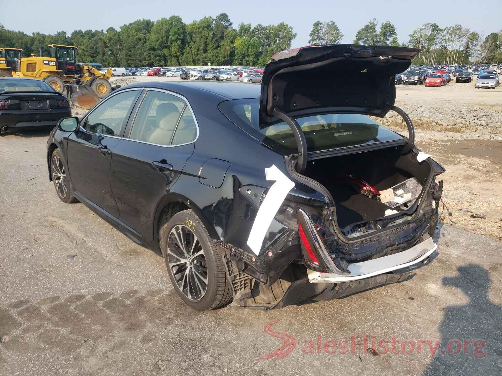 JTNB11HK5J3034433 2018 TOYOTA CAMRY