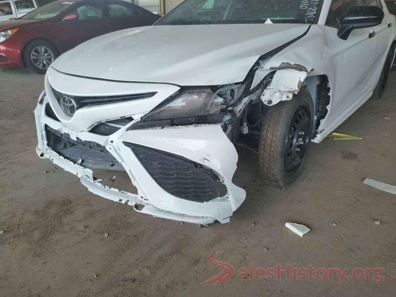 4T1G11AK1MU440174 2021 TOYOTA CAMRY