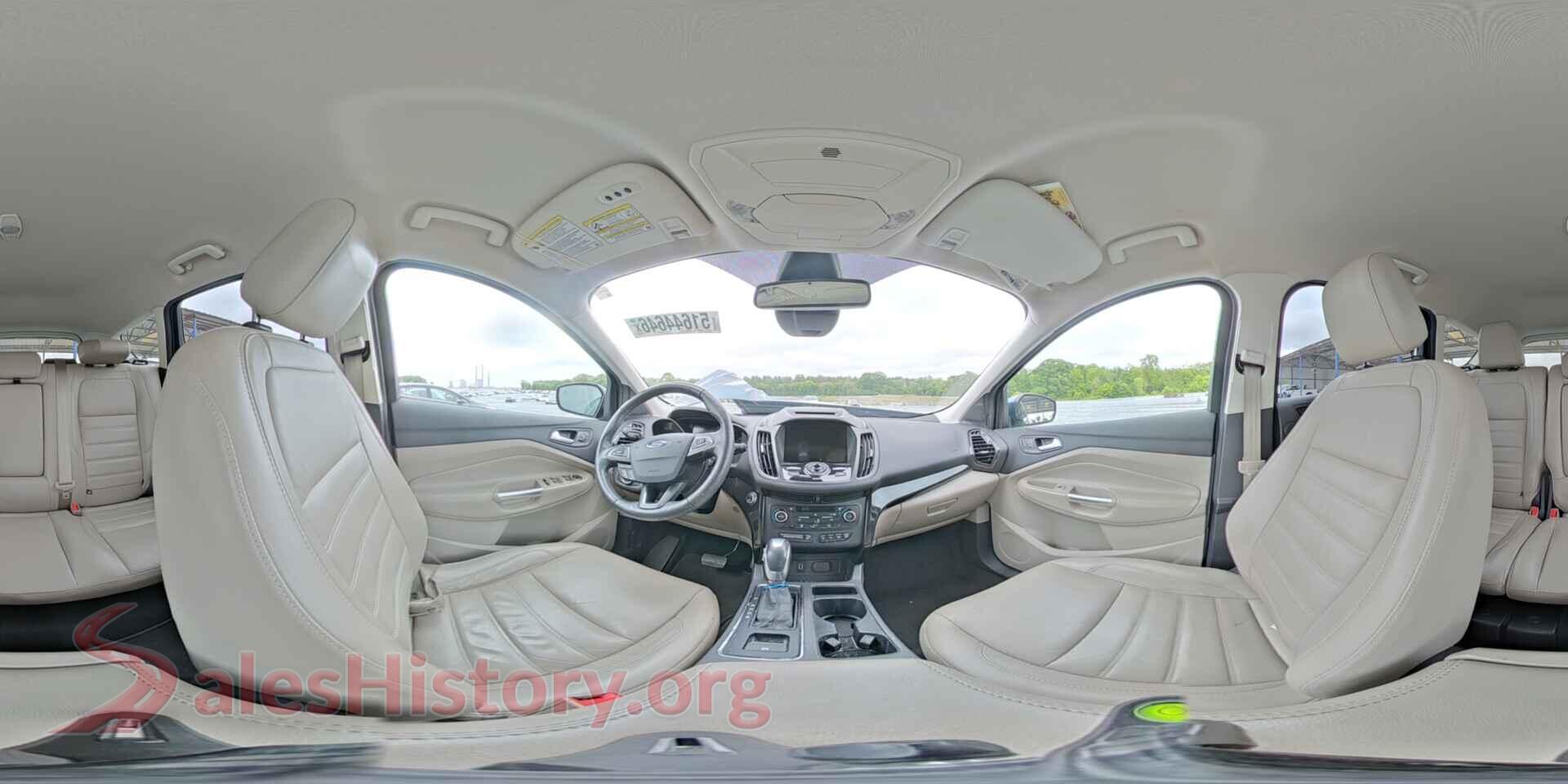 2018 FORD ESCAPE VIN 1FMCU0J97JUA44503, damage close-up