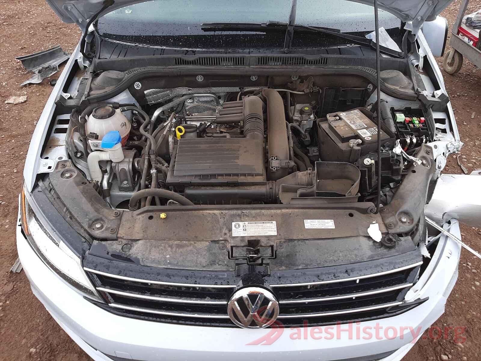 3VW2B7AJ0JM260560 2018 VOLKSWAGEN JETTA