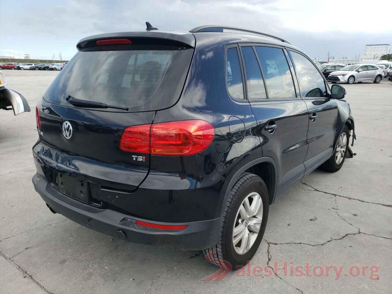 WVGAV7AX0HK010646 2017 VOLKSWAGEN TIGUAN