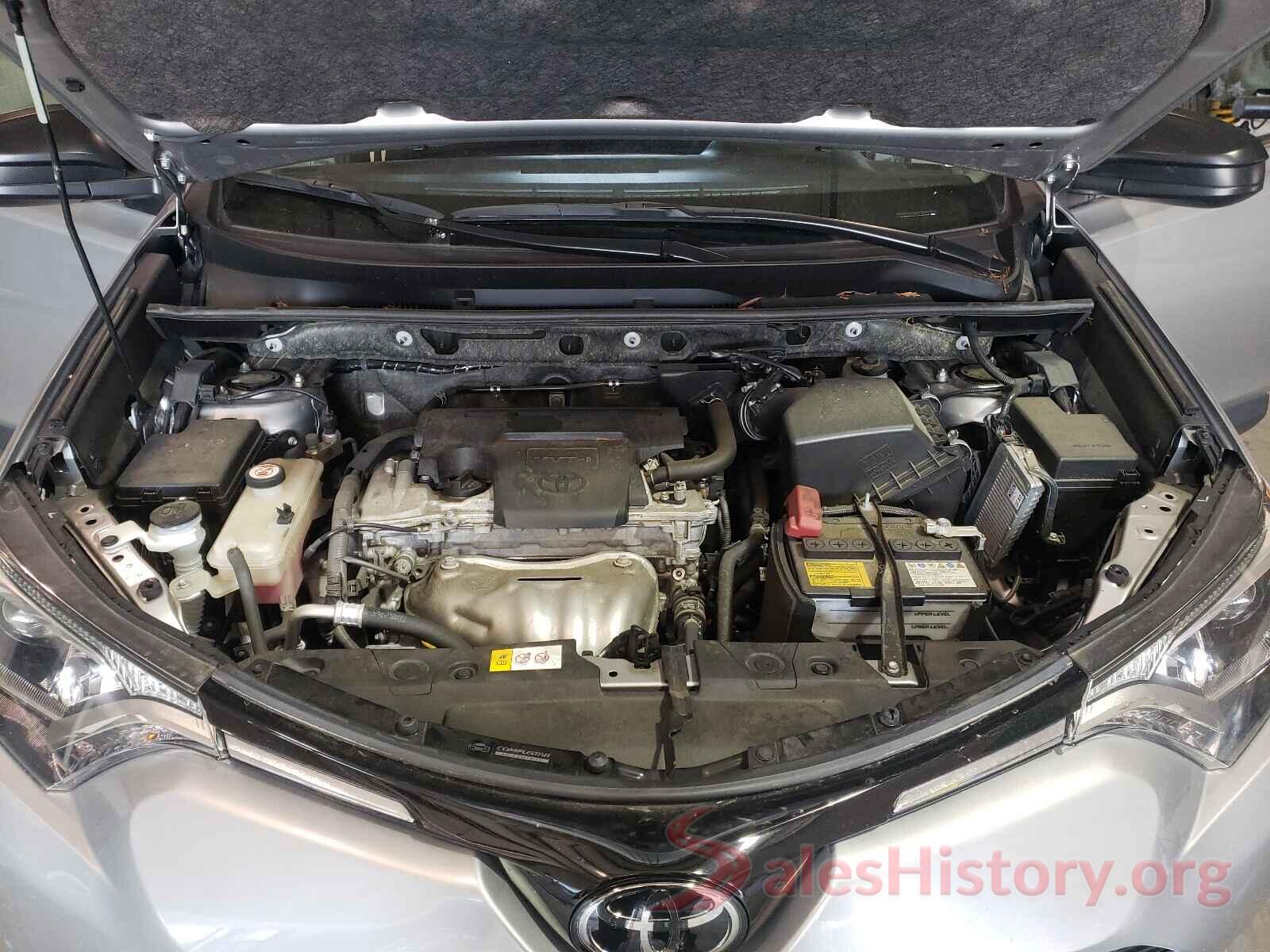 JTMBFREV6JJ198305 2018 TOYOTA RAV4