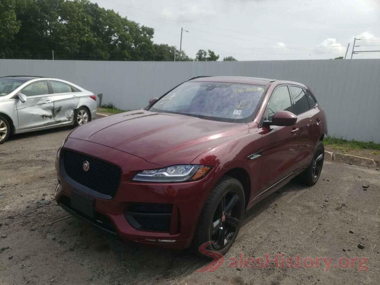 SADCL2BV7HA892184 2017 JAGUAR F-PACE