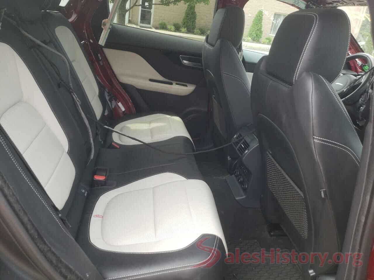 SADCL2BV7HA892184 2017 JAGUAR F-PACE