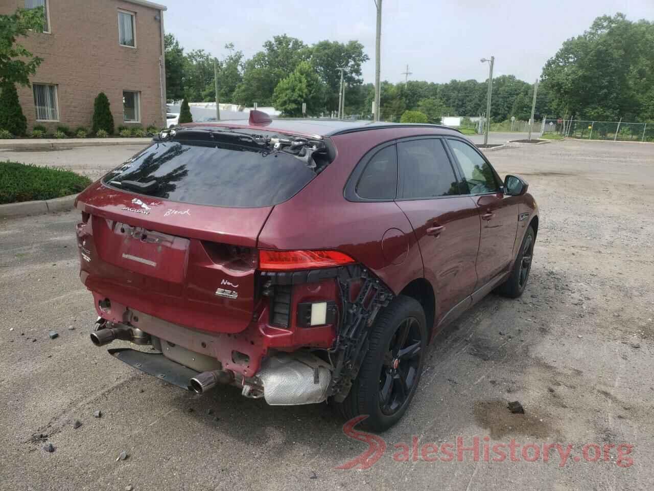 SADCL2BV7HA892184 2017 JAGUAR F-PACE