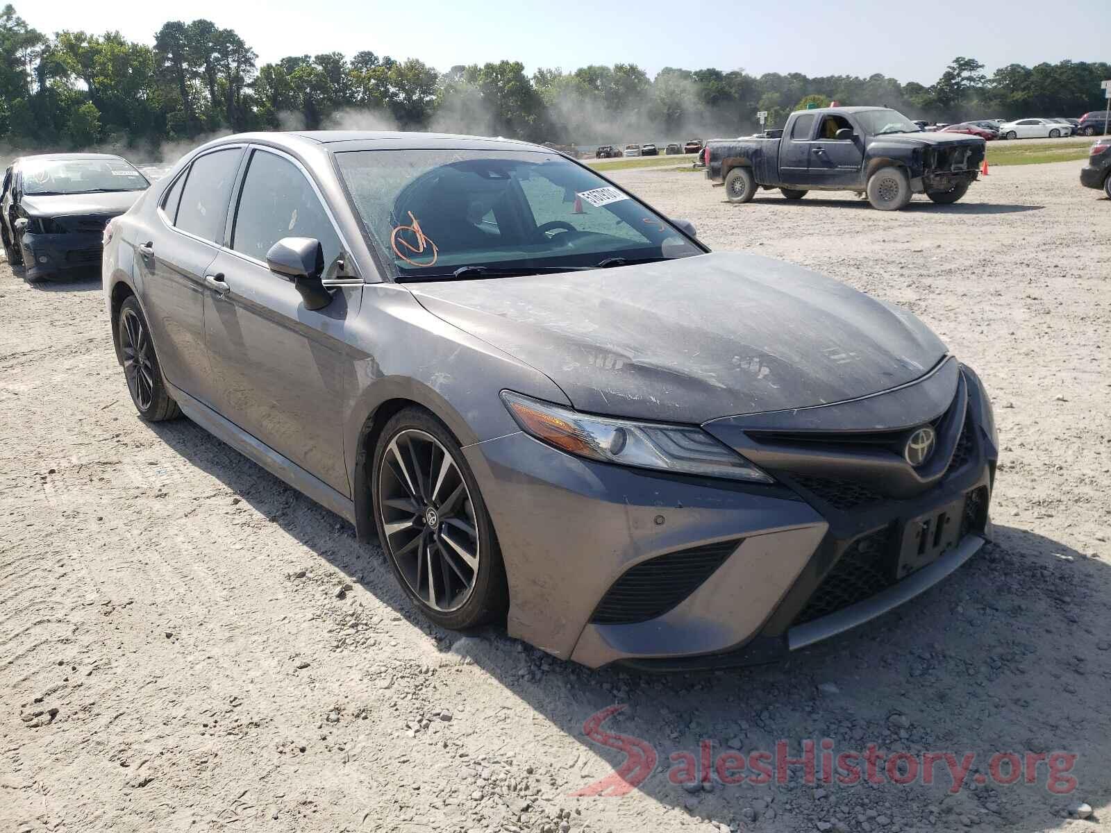 4T1B61HK2JU009906 2018 TOYOTA CAMRY