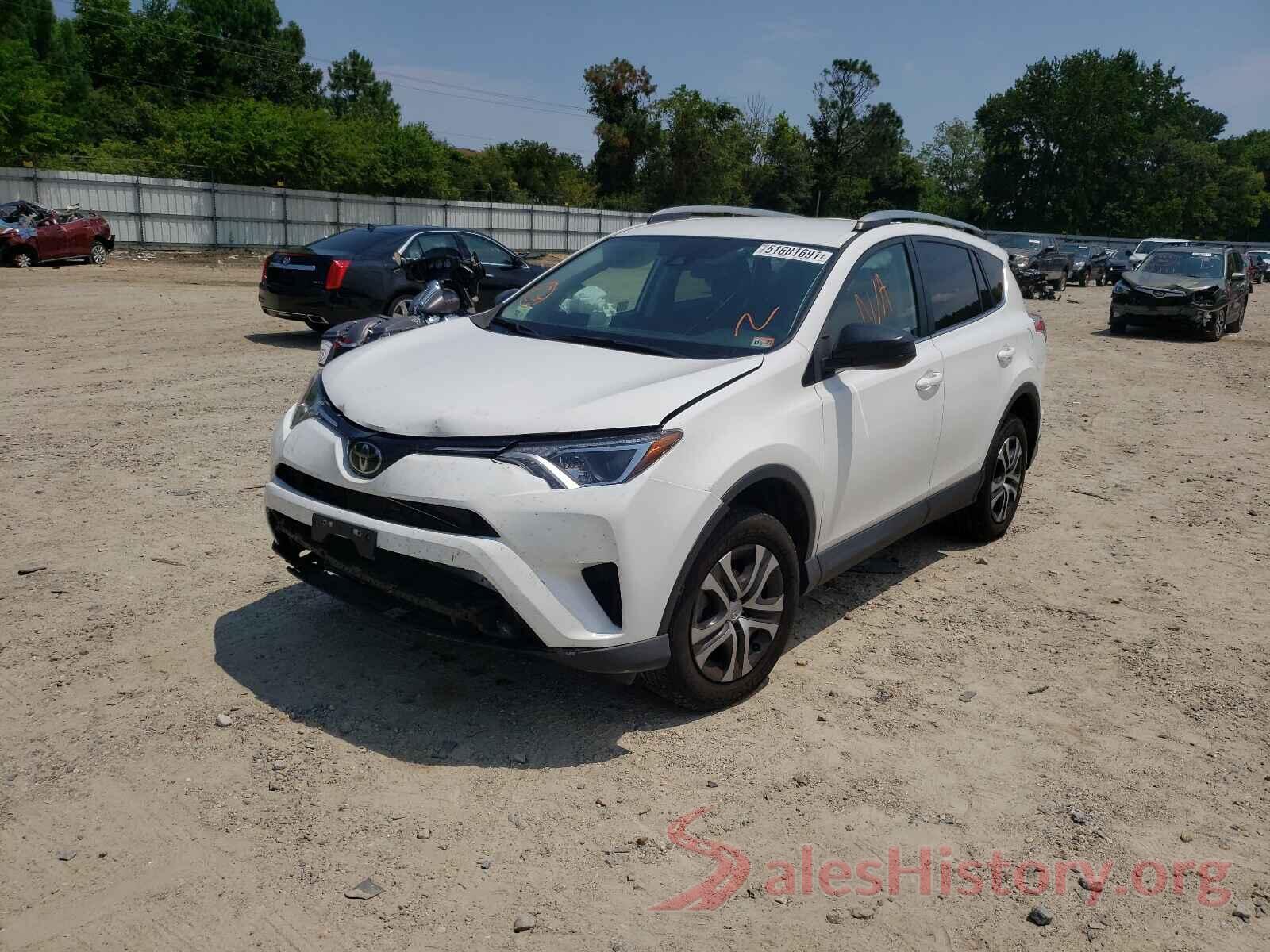 2T3BFREV1JW760015 2018 TOYOTA RAV4