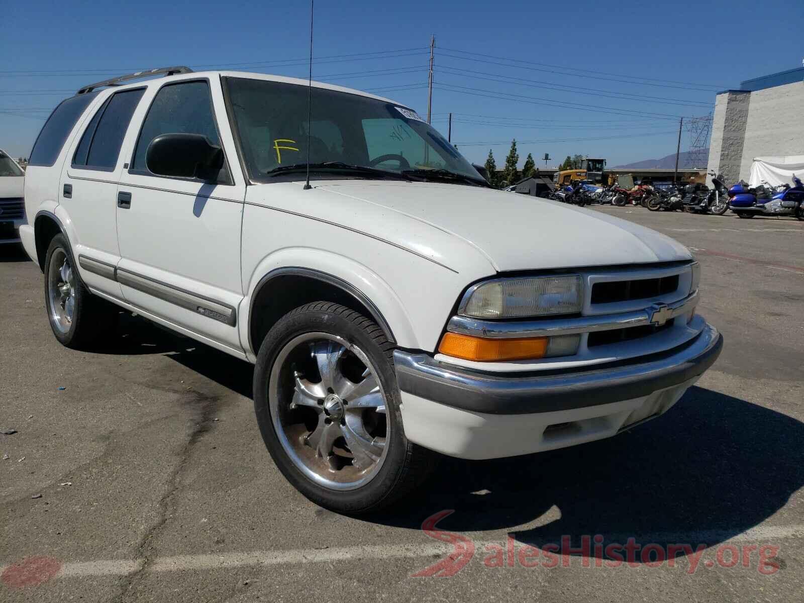 1GNCS13W4Y2132781 2000 CHEVROLET BLAZER