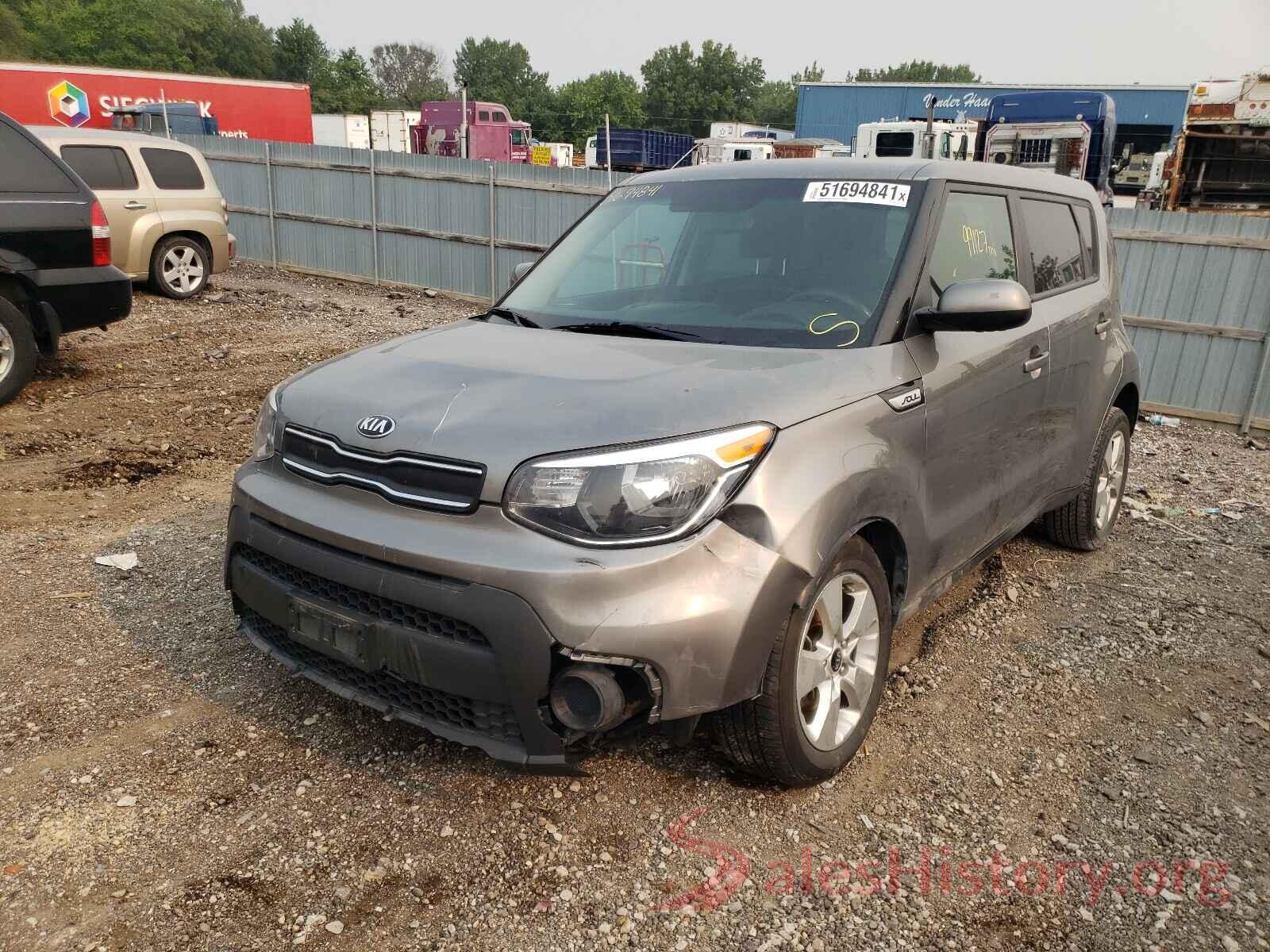 KNDJN2A28J7535717 2018 KIA SOUL