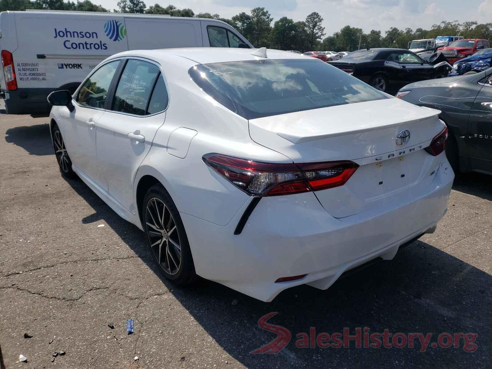 4T1G11AK2MU540686 2021 TOYOTA CAMRY