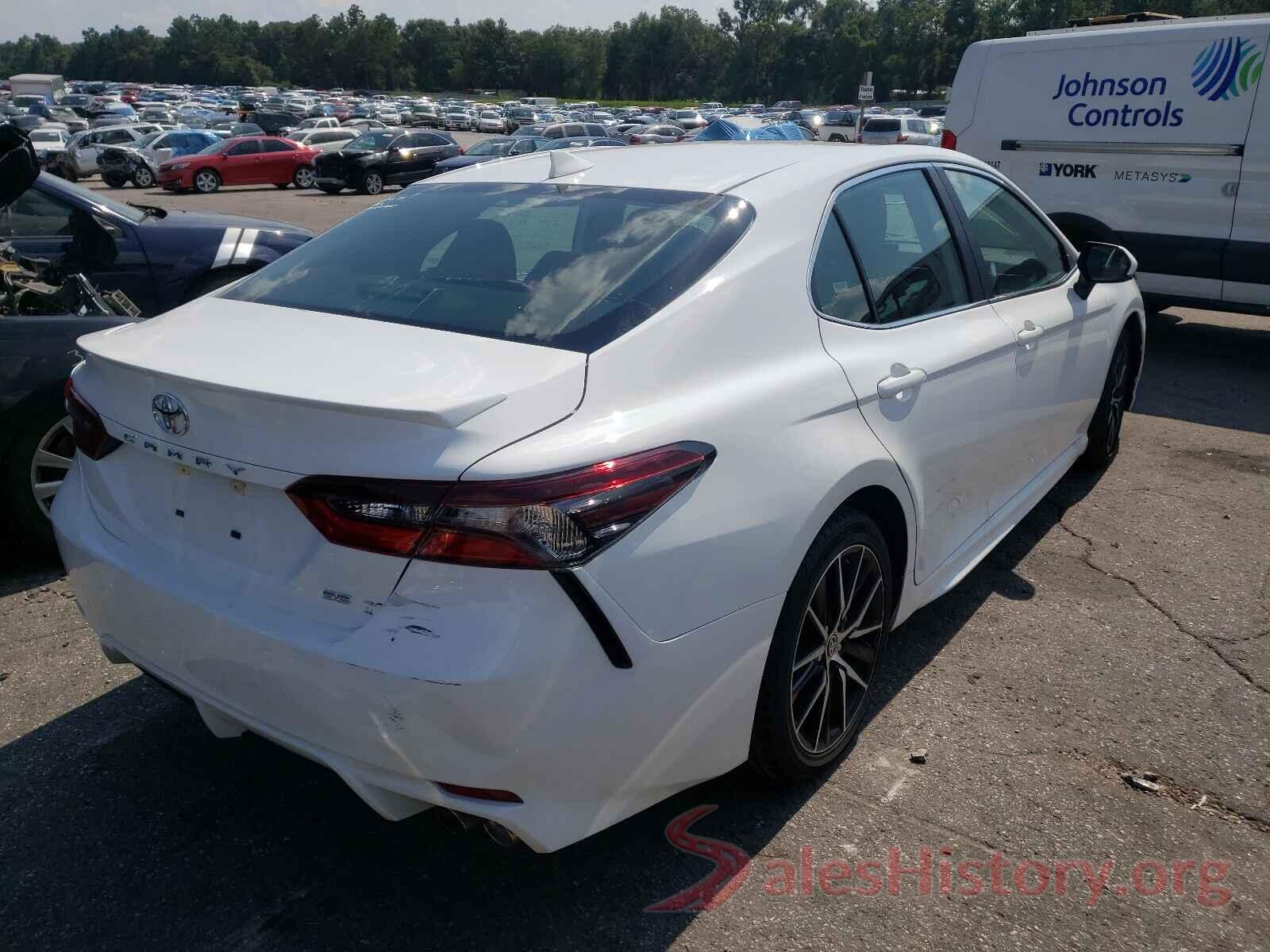 4T1G11AK2MU540686 2021 TOYOTA CAMRY