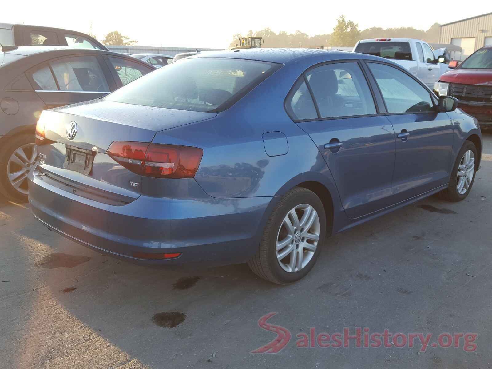 3VW2B7AJXJM252949 2018 VOLKSWAGEN JETTA