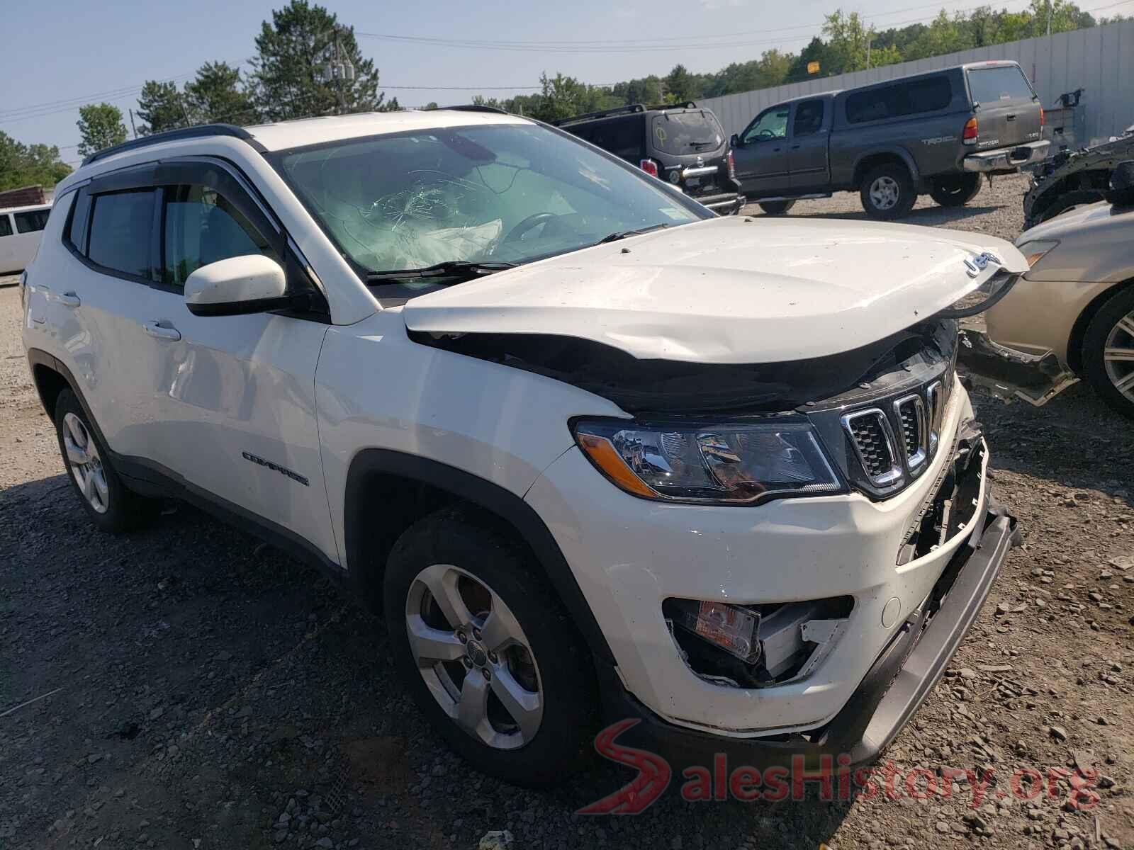 3C4NJDBB2JT262339 2018 JEEP COMPASS