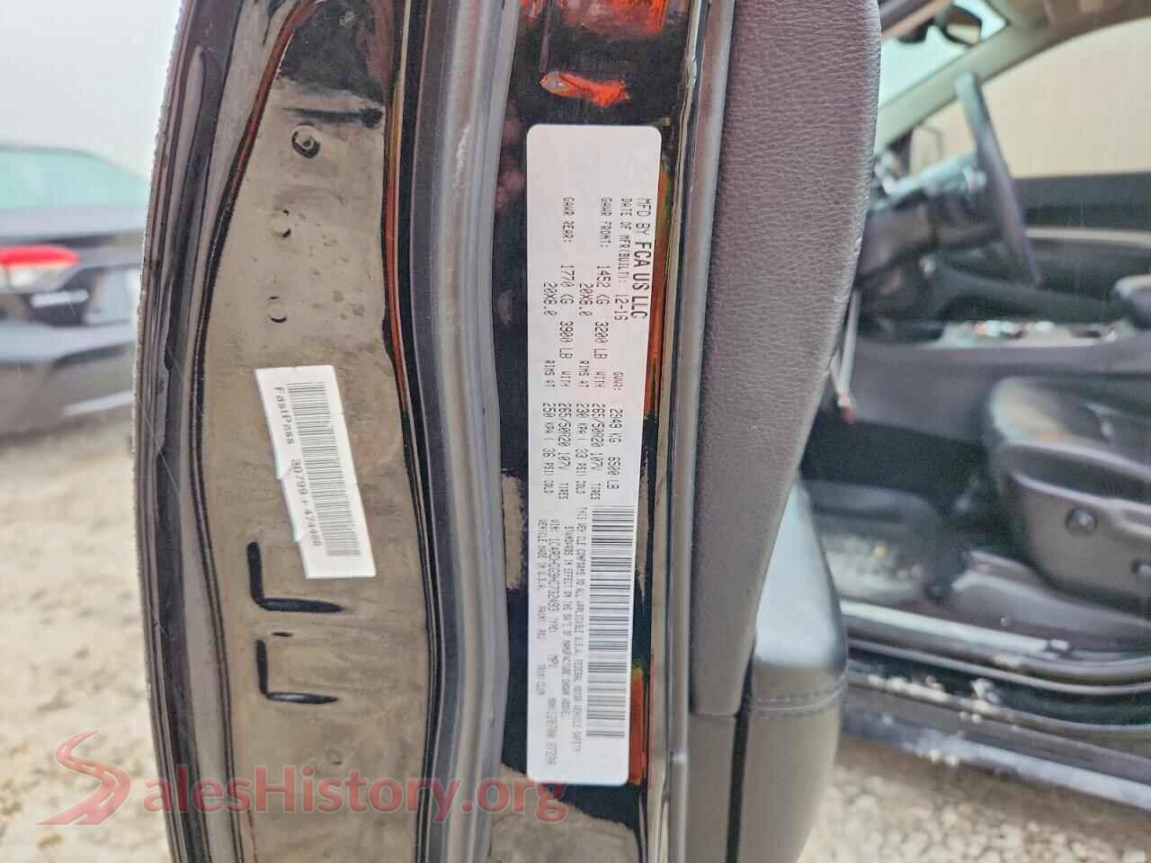 2017 DODGE DURANGO VIN 1C4RDHDG9HC732493, damage close-up