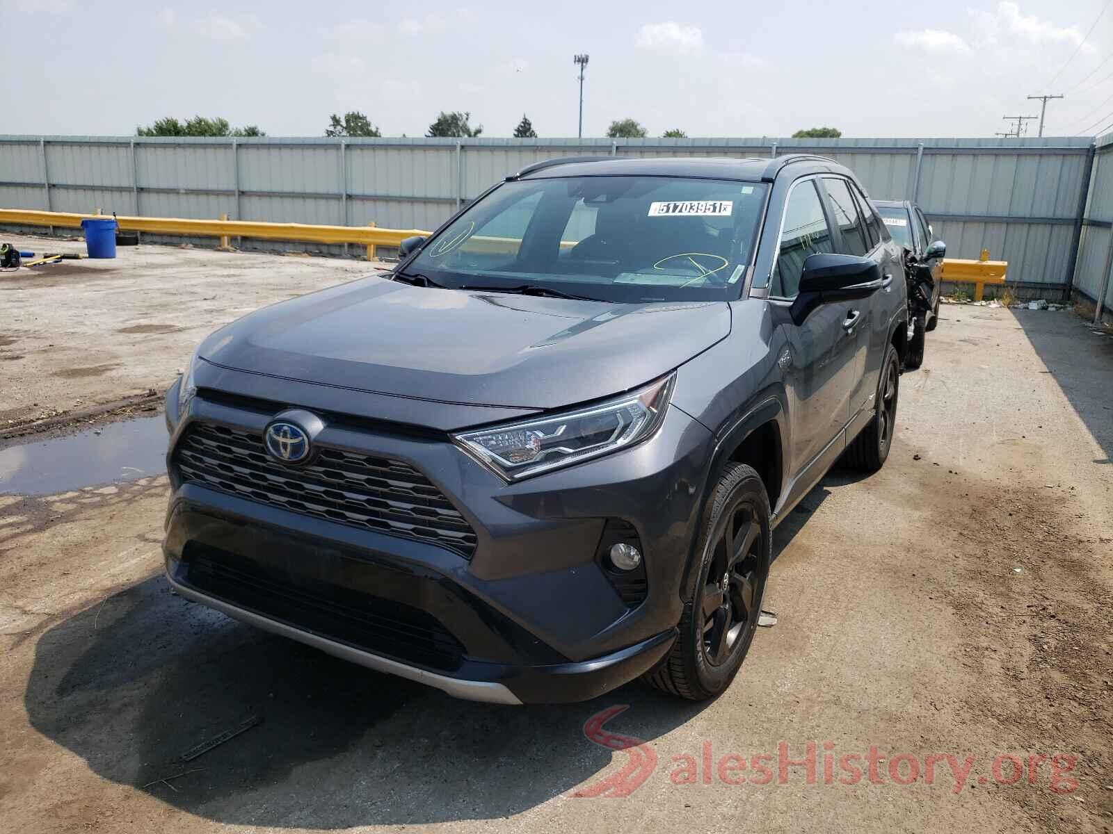 2T3EWRFV4KW017703 2019 TOYOTA RAV4