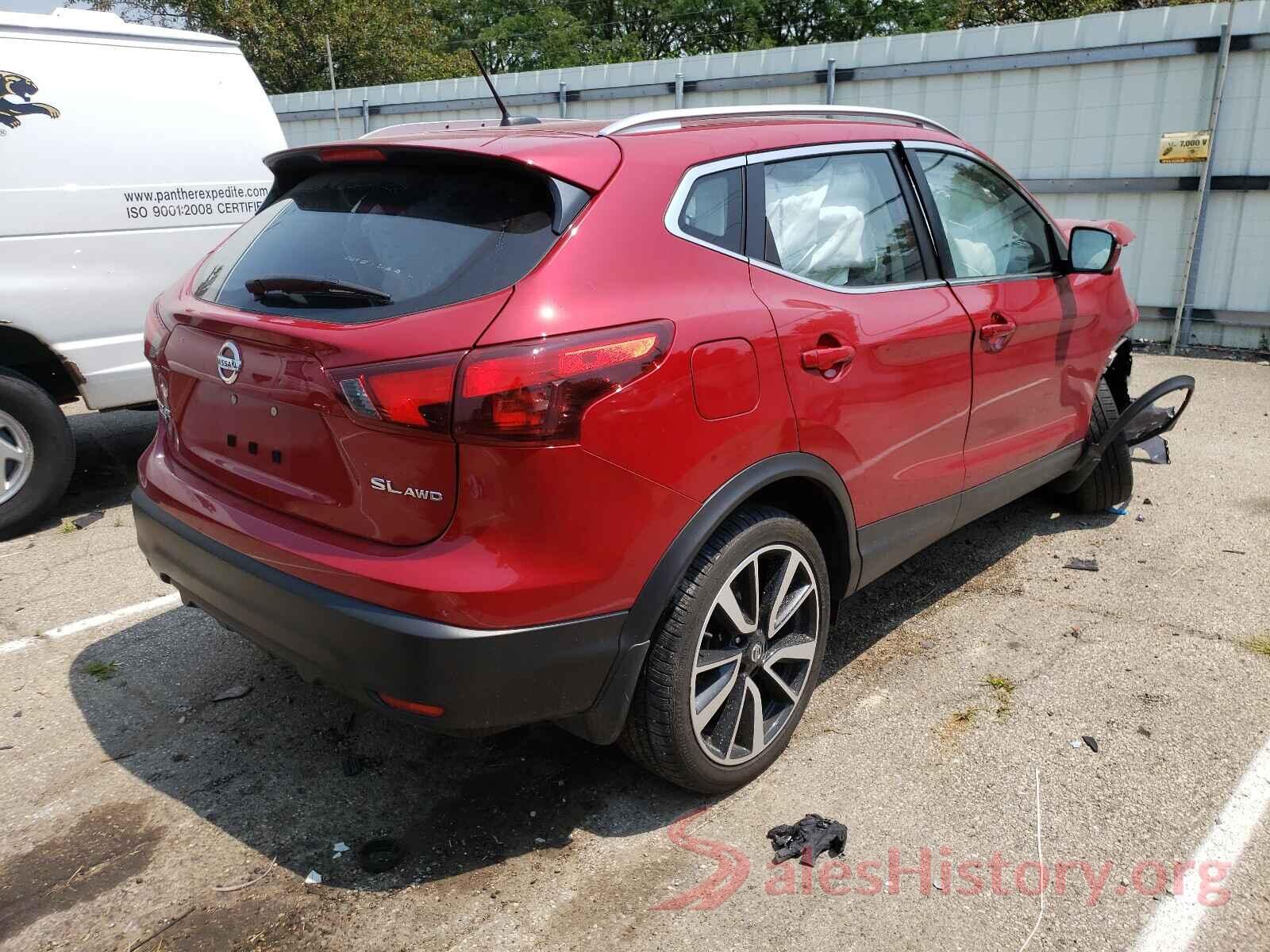 JN1BJ1CR0JW280929 2018 NISSAN ROGUE