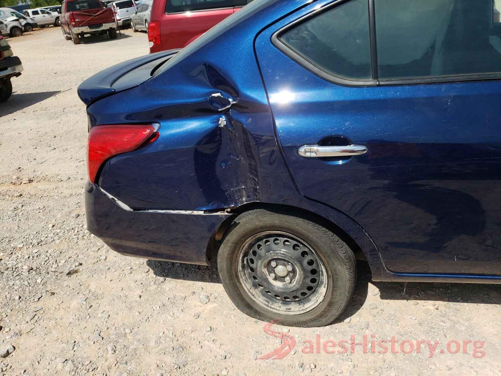 3N1CN7AP8KL877637 2019 NISSAN VERSA