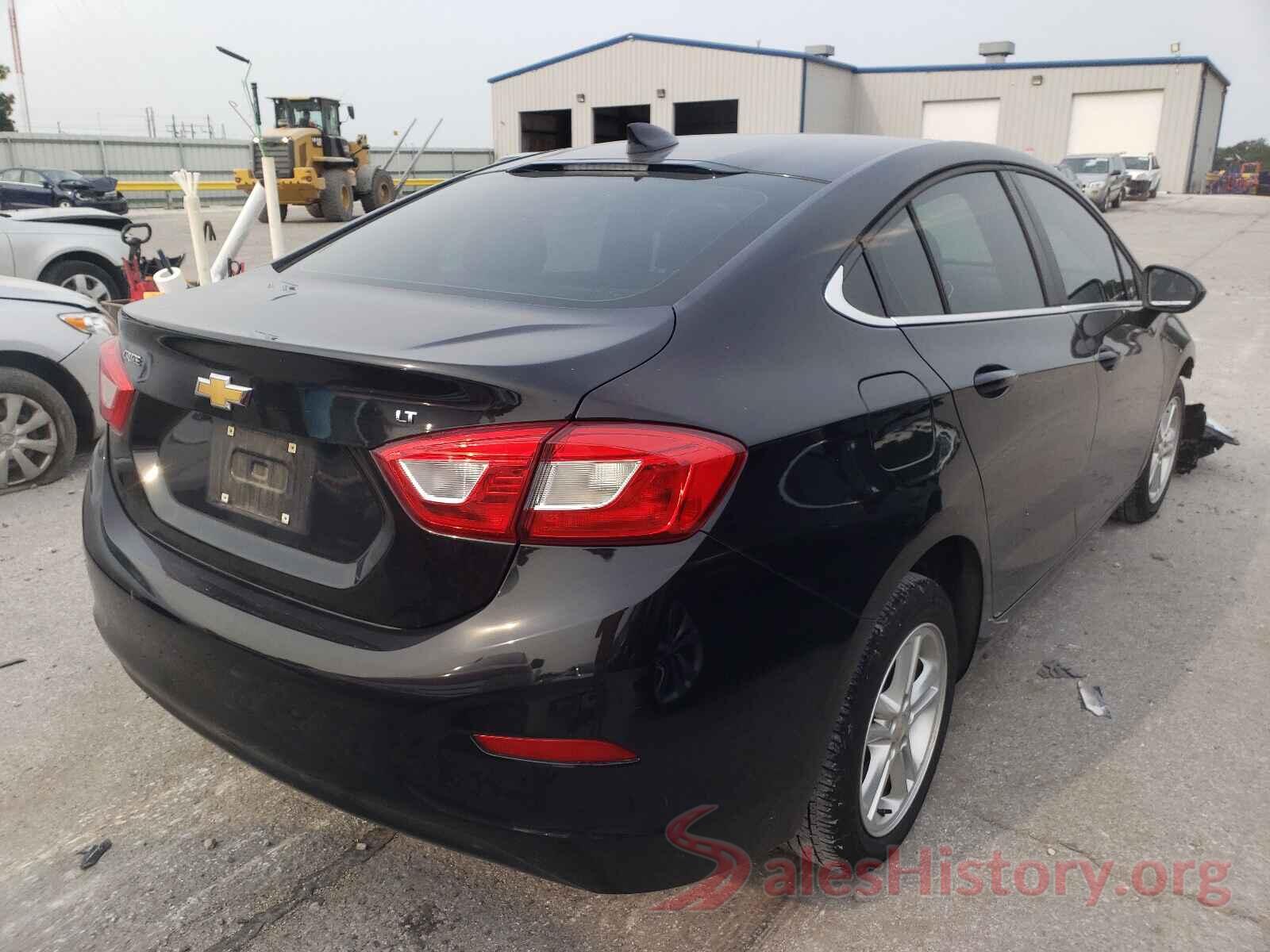 1G1BE5SM2J7230812 2018 CHEVROLET CRUZE