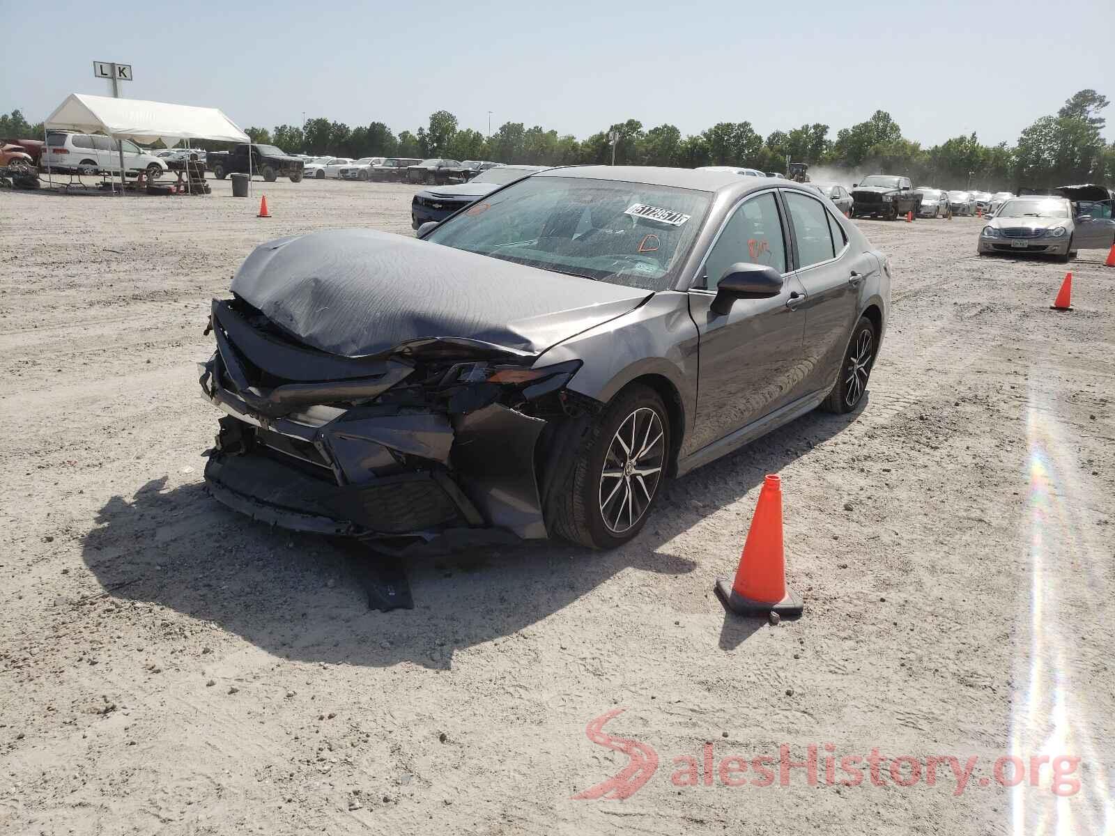 4T1G11AK3MU437910 2021 TOYOTA CAMRY