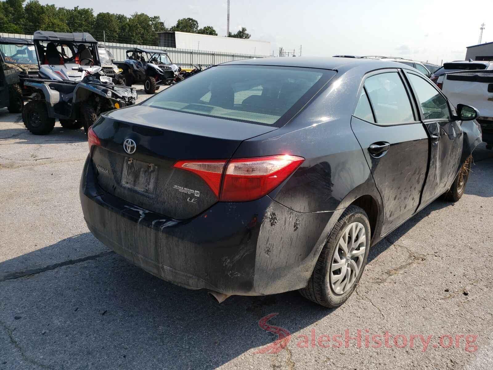 2T1BURHE8JC031070 2018 TOYOTA COROLLA