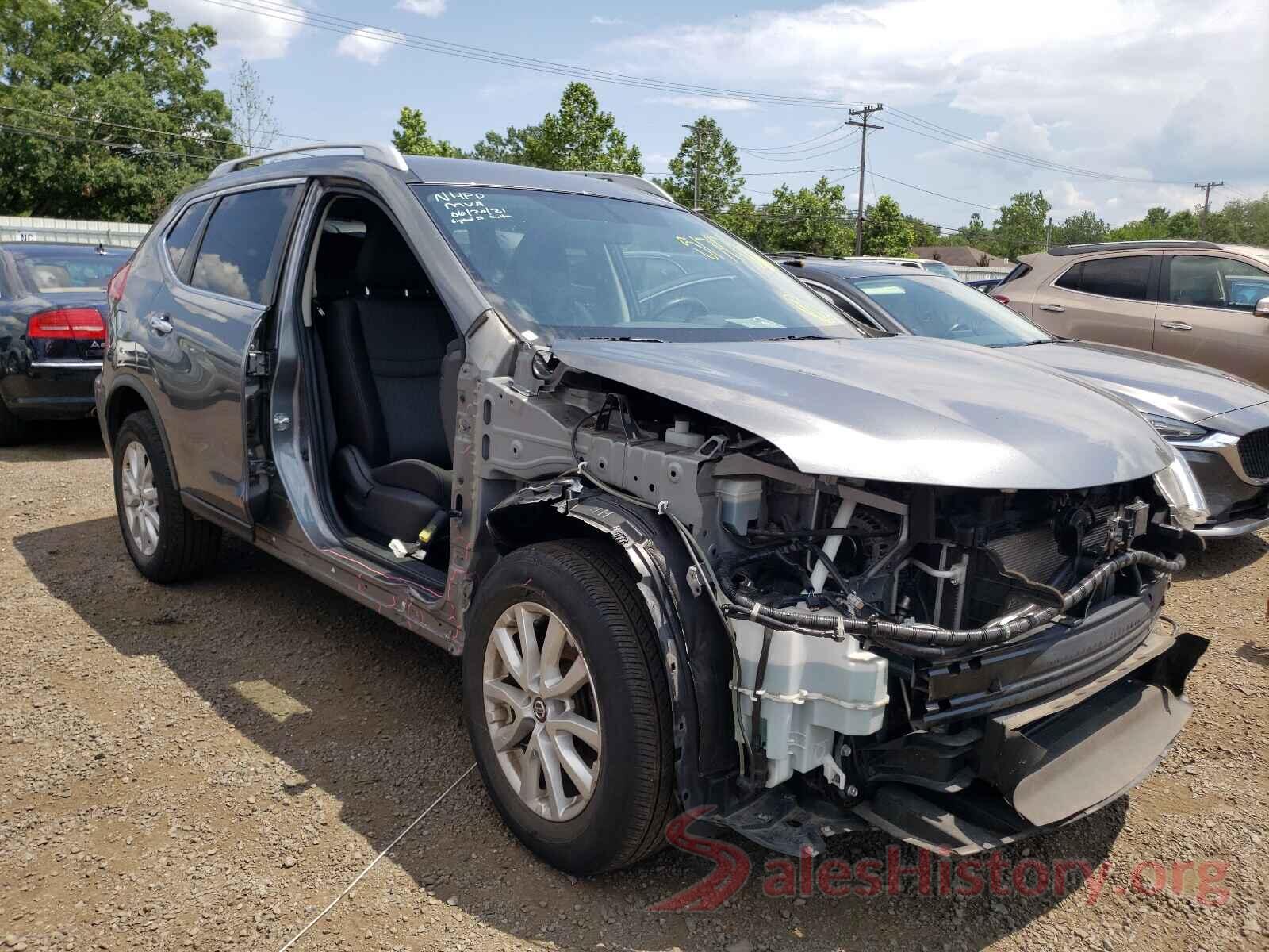 JN8AT2MVXJW310561 2018 NISSAN ROGUE