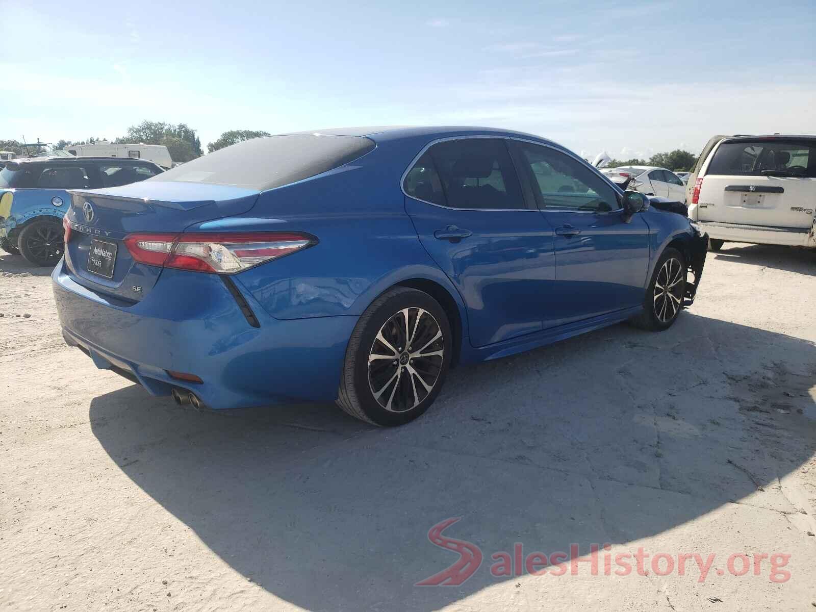 4T1B11HK5JU082704 2018 TOYOTA CAMRY