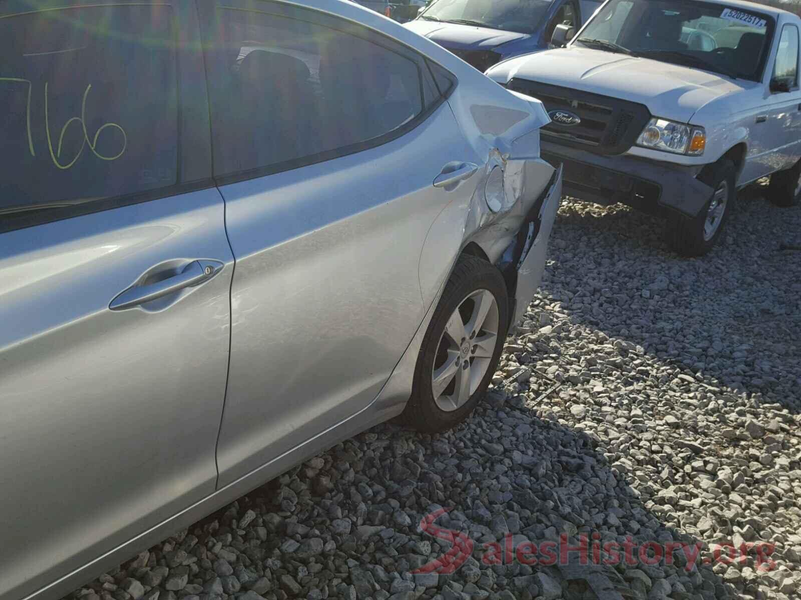 5NPDH4AE9DH210696 2013 HYUNDAI ELANTRA