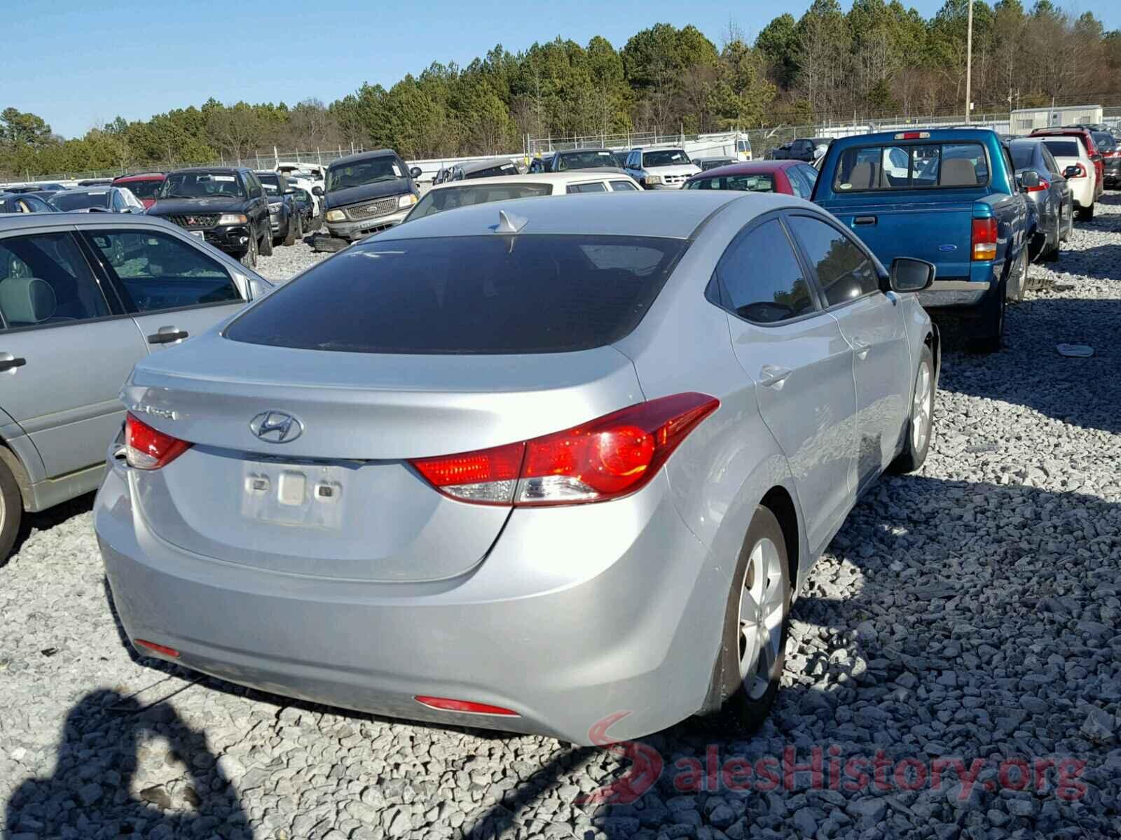 5NPDH4AE9DH210696 2013 HYUNDAI ELANTRA