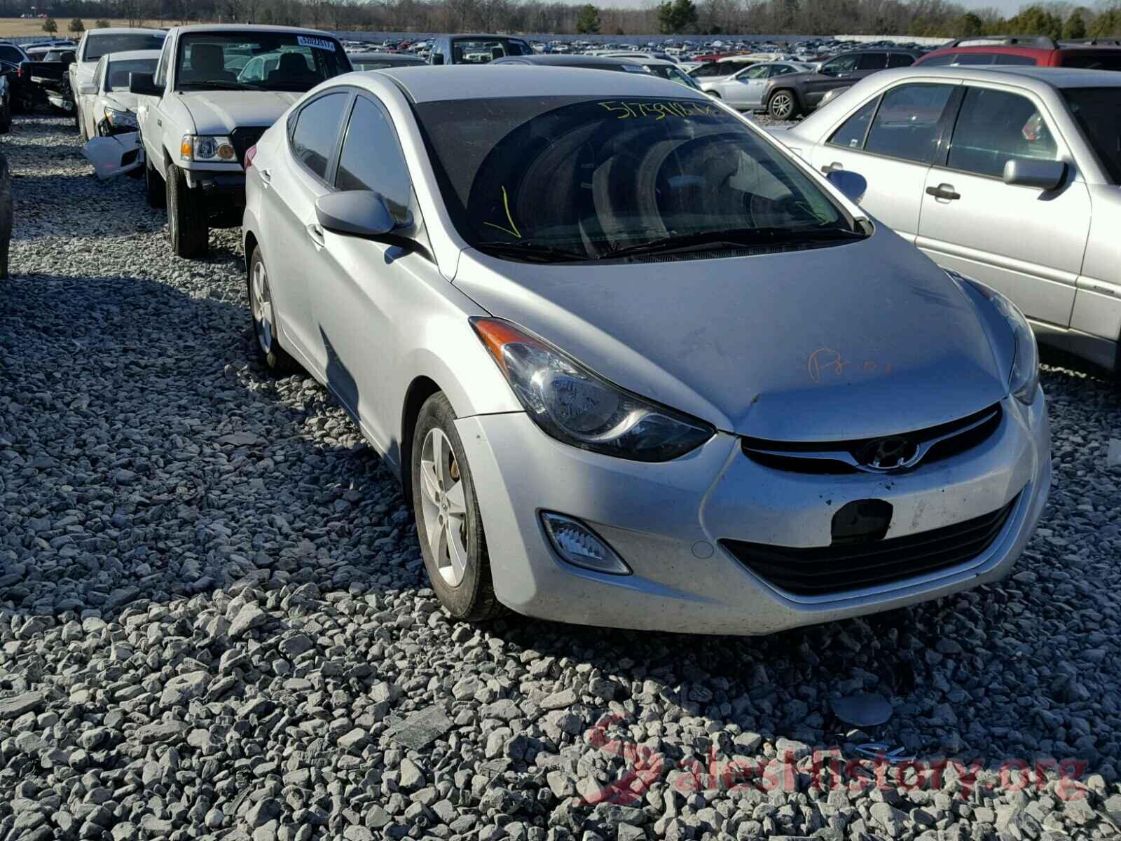 5NPDH4AE9DH210696 2013 HYUNDAI ELANTRA