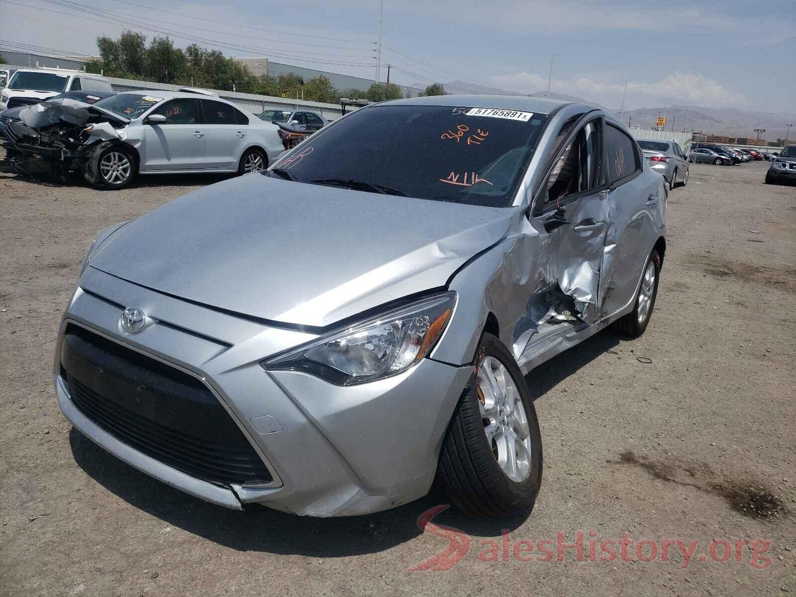 3MYDLBYV5JY301893 2018 TOYOTA YARIS