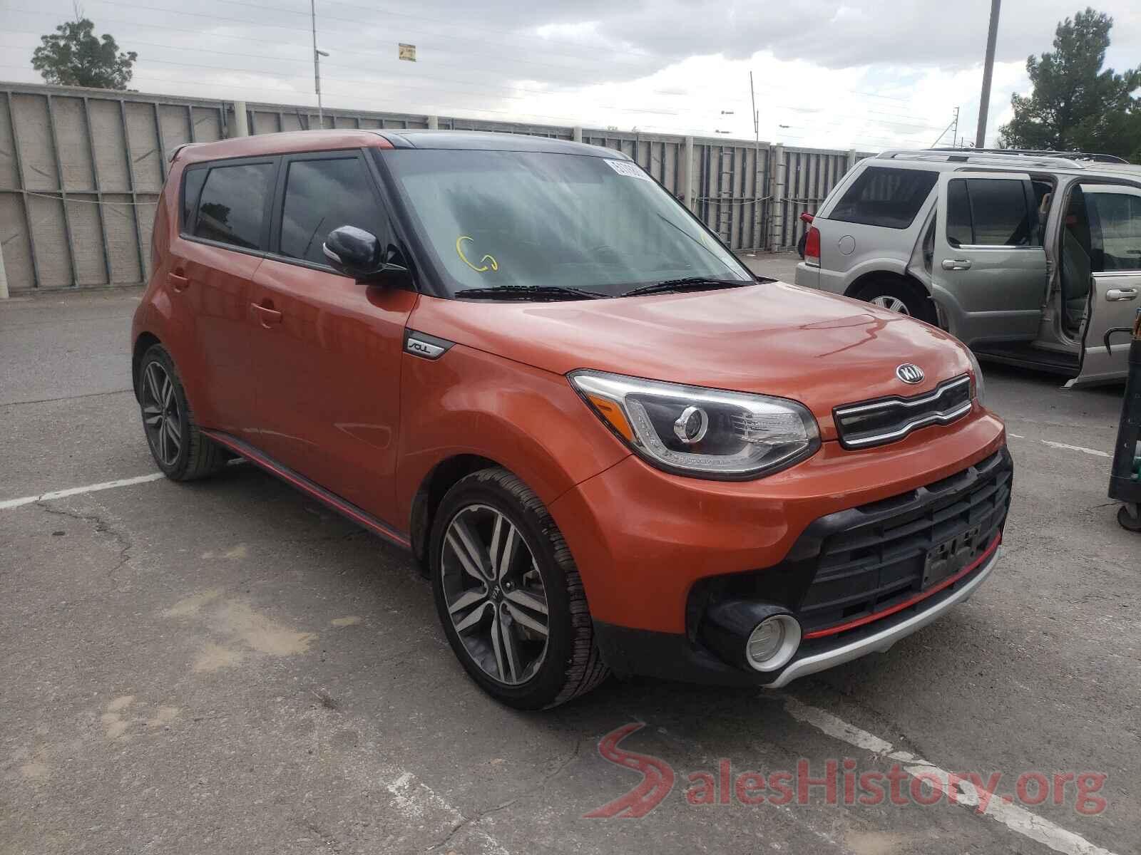 KNDJX3AA9J7549990 2018 KIA SOUL