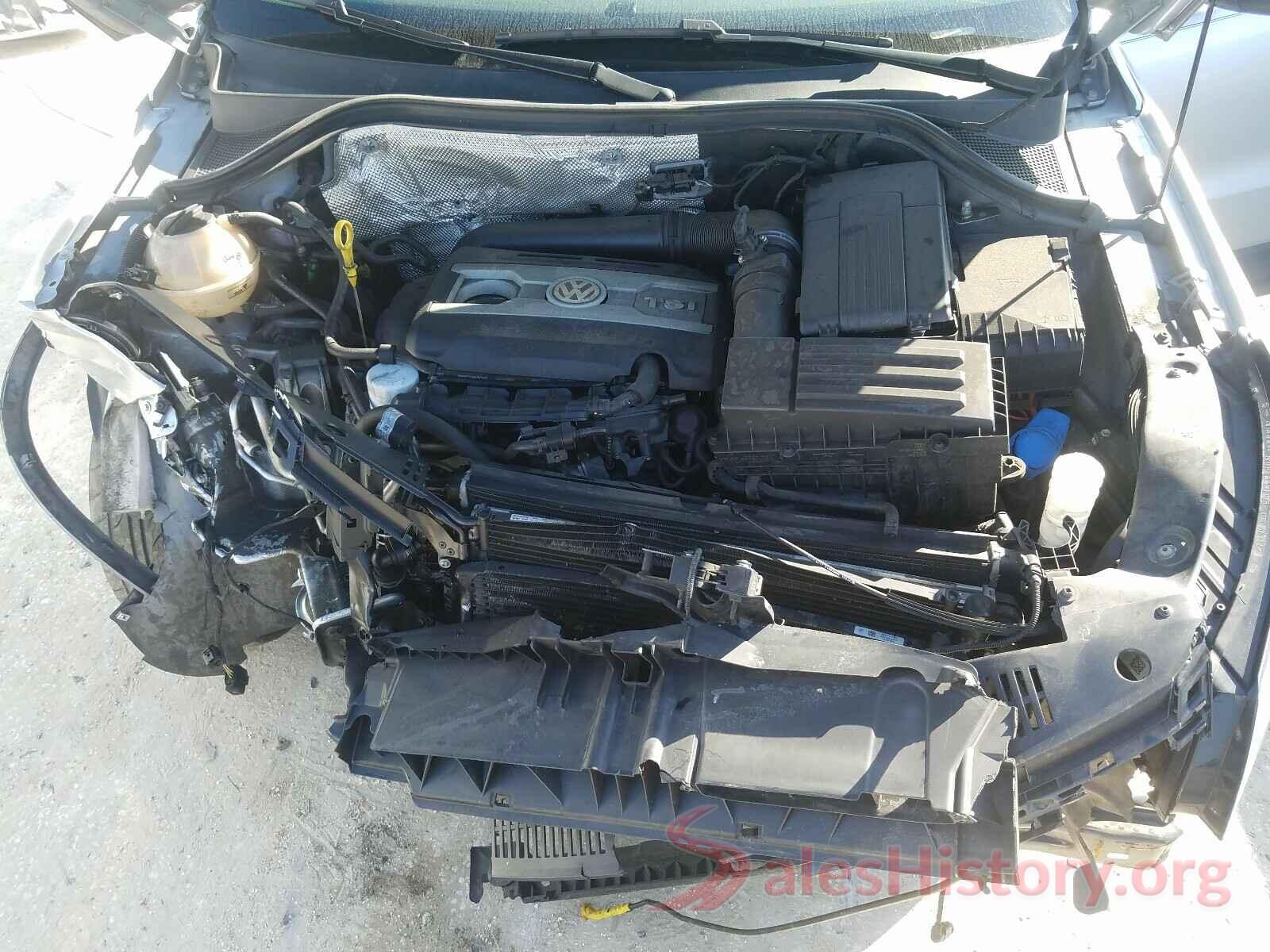 WVGAV7AX9HK001427 2017 VOLKSWAGEN TIGUAN